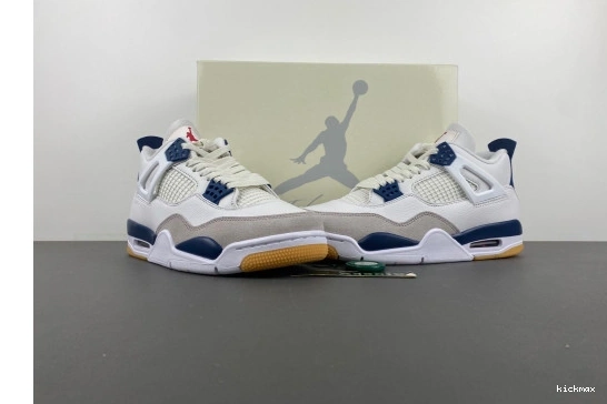 DR5415-100 Retro  4 SB Jordan DR5415-100 Navy 0513